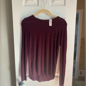 AERIE RealSoft Slightly Distressed Crew Neck in Burgundy in XS BRAND NEW W/ TAGS